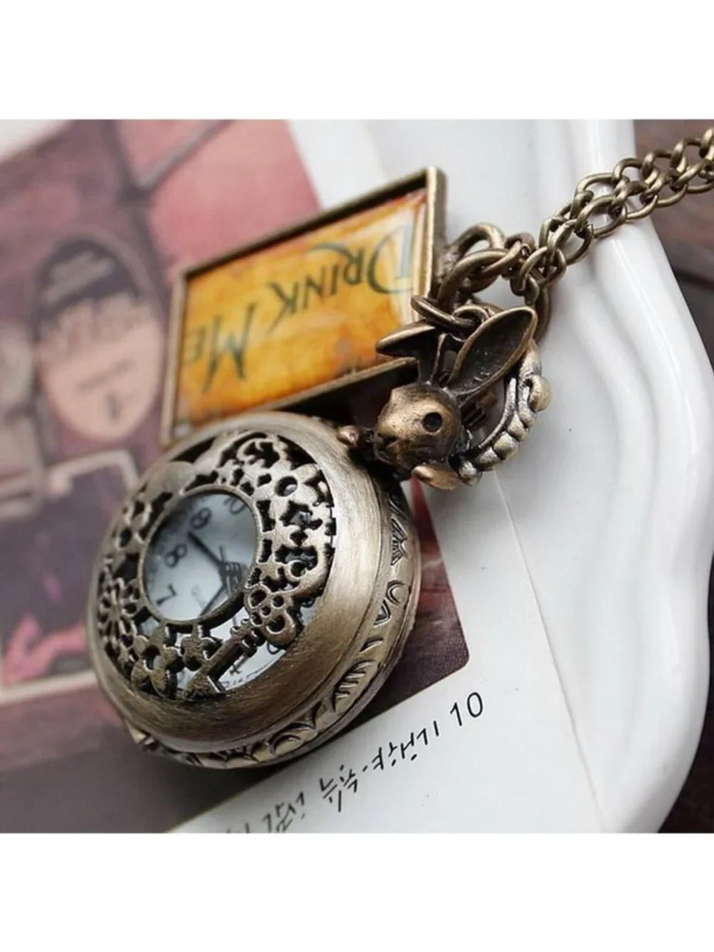 Unisex Gold Vintage Quartz Alice Wonderland Rabbit Solid Necklace Pocket Watch